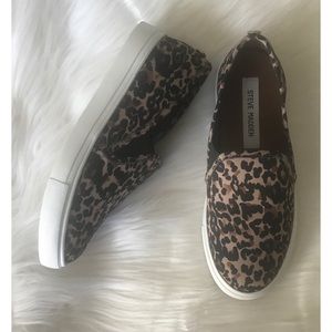 Steve Madden Womens Symba Slip On Sneaker Size 6